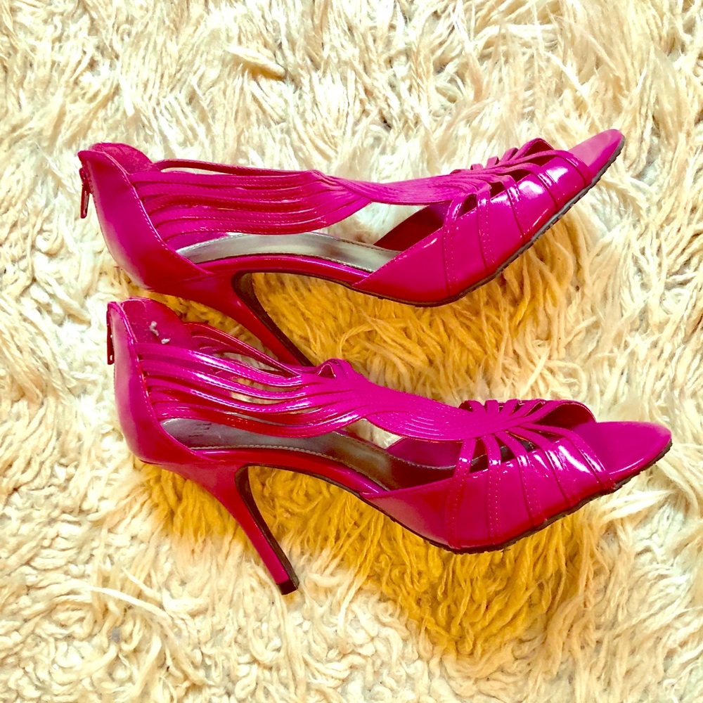 Elle Fuschia Shoes Size 8. 3”Heel. NEW